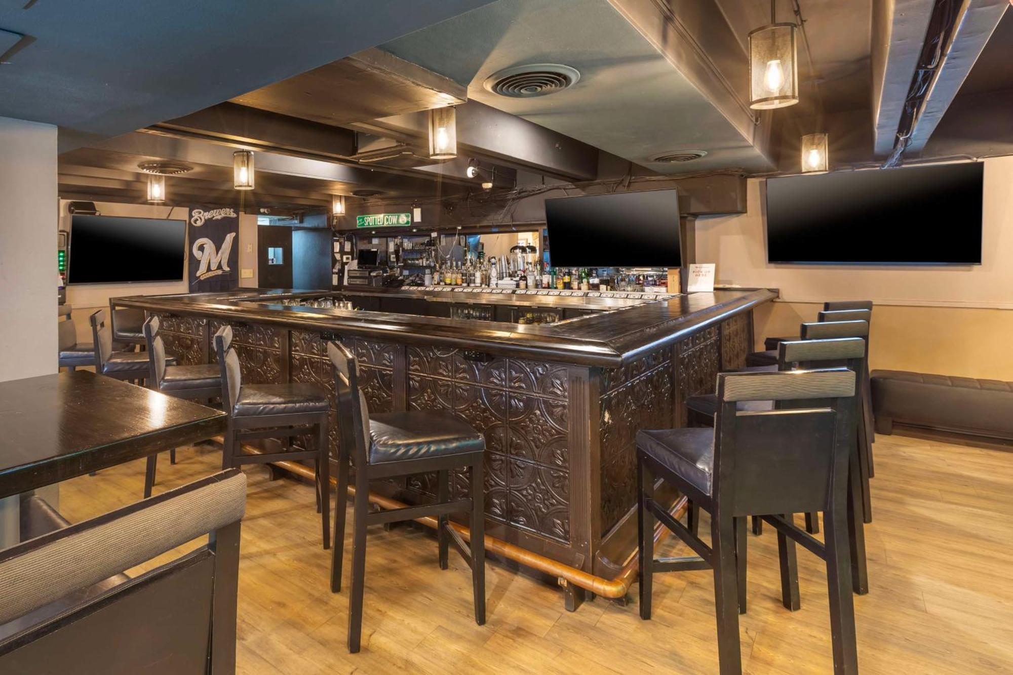 Western West Hotel 3*