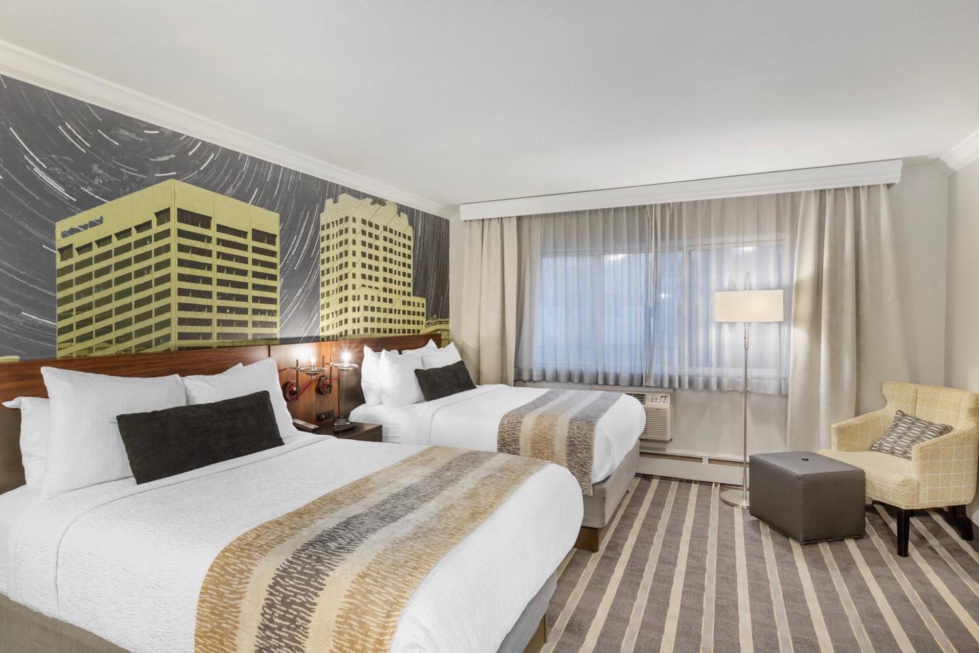 Western West 3* Milwaukee